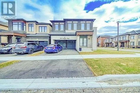 1201 Chateau Court Pickering ON L1X 0M1