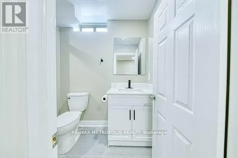 1201 Chateau Court Pickering ON L1X 0M1
