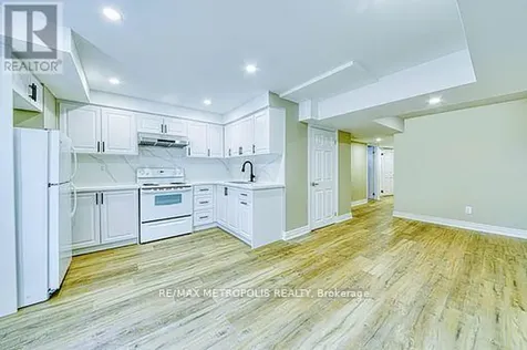 1201 Chateau Court Pickering ON L1X 0M1
