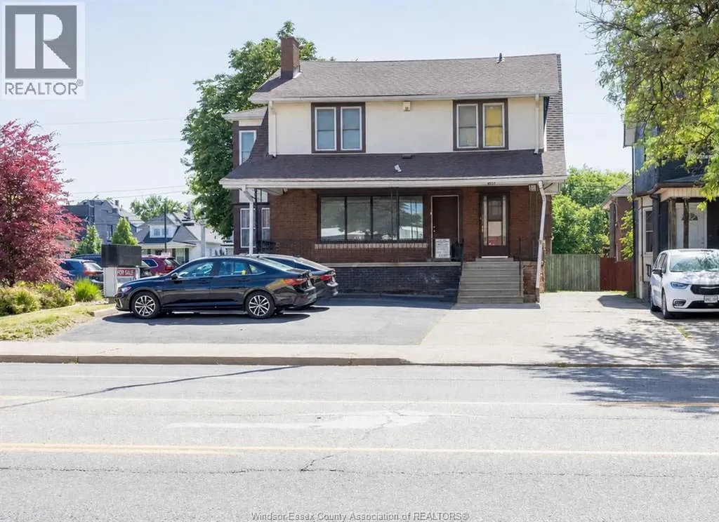 1069 Ouellette Avenue Windsor ON N9A 4J8