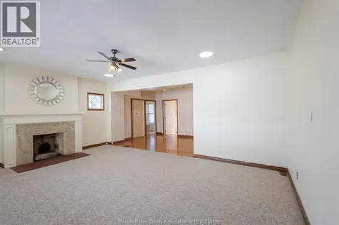 1069 Ouellette Avenue Windsor ON N9A 4J8