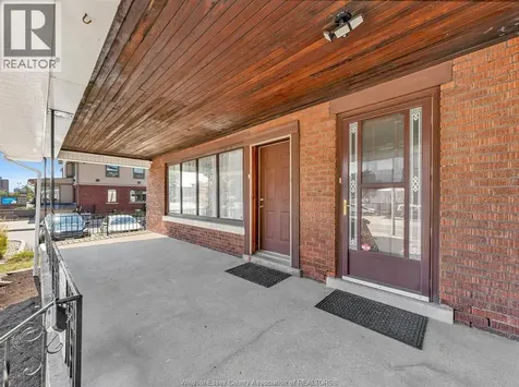 1069 Ouellette Avenue Windsor ON N9A 4J8