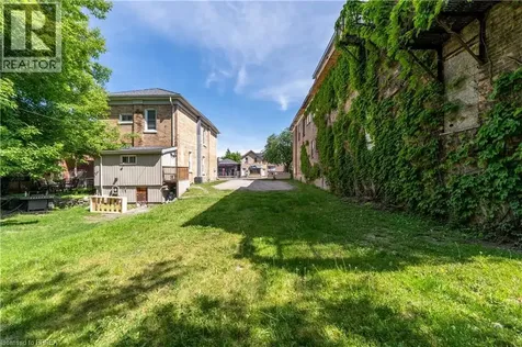 209 Dalhousie Street Brantford ON N3S 3T8