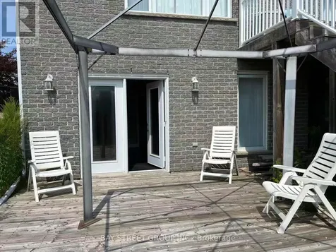 578 Springwater Drive West Waterloo ON N2V 2S5
