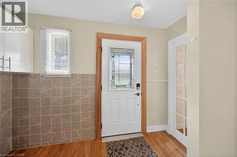 163 Rosedale Avenue Hamilton ON L8K 4N4