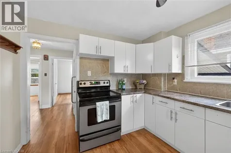 163 Rosedale Avenue Hamilton ON L8K 4N4
