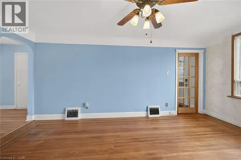 163 Rosedale Avenue Hamilton ON L8K 4N4
