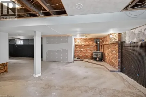163 Rosedale Avenue Hamilton ON L8K 4N4