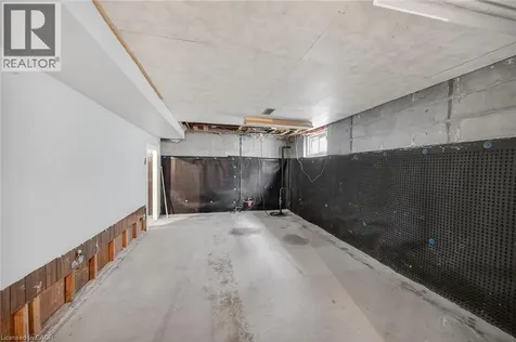 163 Rosedale Avenue Hamilton ON L8K 4N4