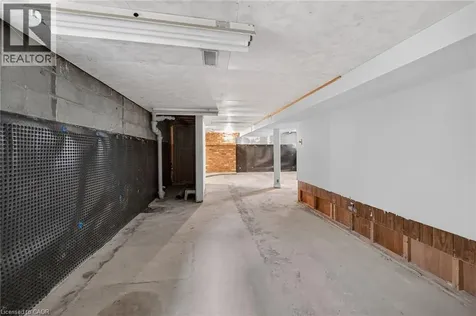 163 Rosedale Avenue Hamilton ON L8K 4N4