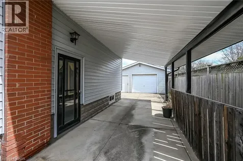 163 Rosedale Avenue Hamilton ON L8K 4N4