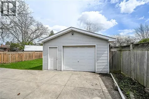 163 Rosedale Avenue Hamilton ON L8K 4N4