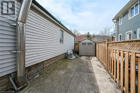 163 Rosedale Avenue Hamilton ON L8K 4N4