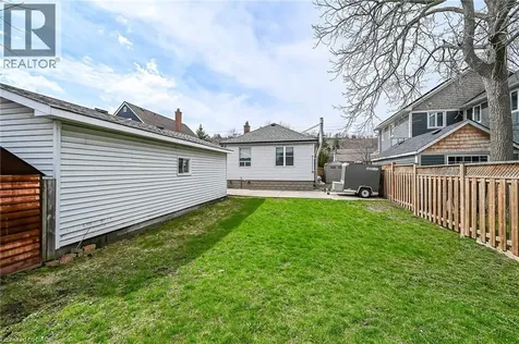 163 Rosedale Avenue Hamilton ON L8K 4N4
