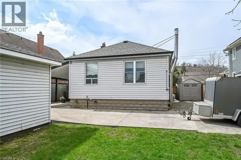 163 Rosedale Avenue Hamilton ON L8K 4N4