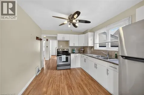 163 Rosedale Avenue Hamilton ON L8K 4N4
