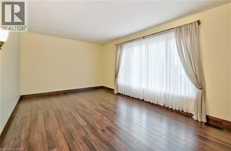 1476 Barton Street East Hamilton ON L8H 2W9