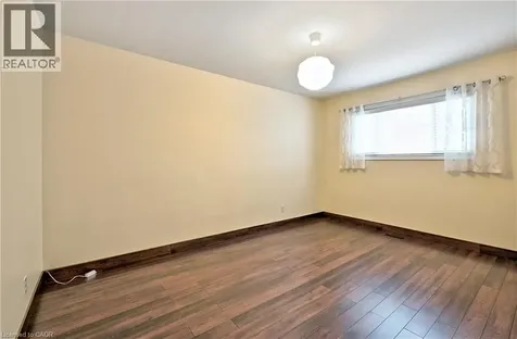 1476 Barton Street East Hamilton ON L8H 2W9