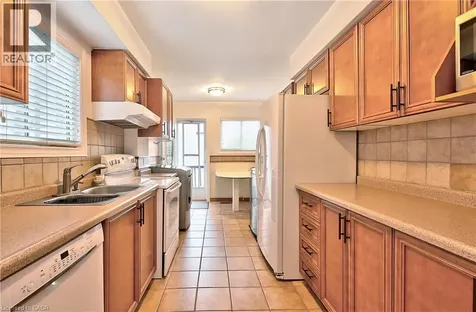 1476 Barton Street East Hamilton ON L8H 2W9