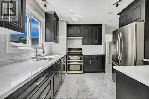 3964 Whitney Avenue Windsor ON N9C 2C6