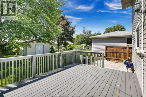 3964 Whitney Avenue Windsor ON N9C 2C6