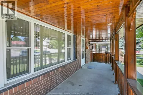 3964 Whitney Avenue Windsor ON N9C 2C6