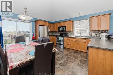3068 Troup Crescent Windsor ON N8R 0A5