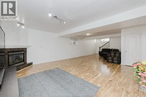 3068 Troup Crescent Windsor ON N8R 0A5