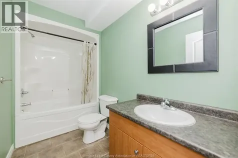 3068 Troup Crescent Windsor ON N8R 0A5