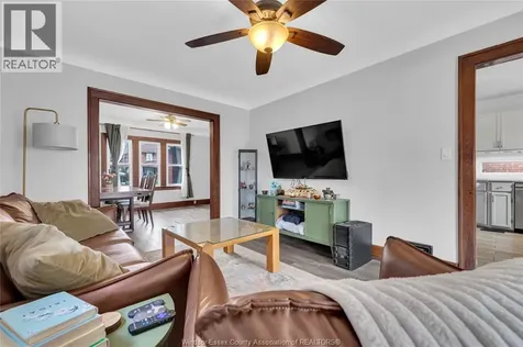 1244 Marentette Windsor ON N8X 4C6