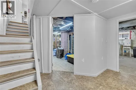 1244 Marentette Windsor ON N8X 4C6
