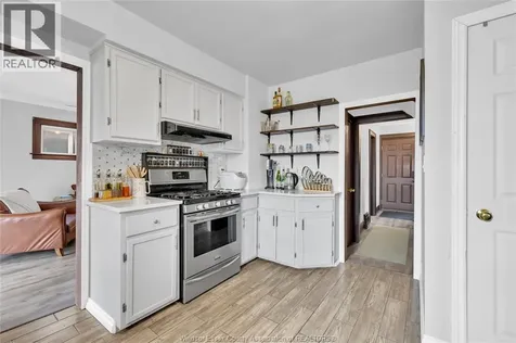 1244 Marentette Windsor ON N8X 4C6
