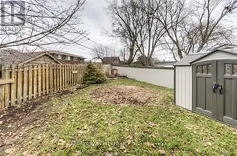 382 Cyrus Street Cambridge ON N3H 1H3
