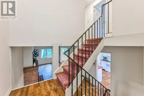 206 Candlewood Crescent Waterloo ON N2L 5Y9