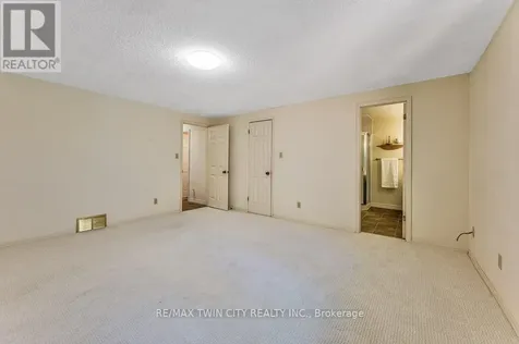 206 Candlewood Crescent Waterloo ON N2L 5Y9