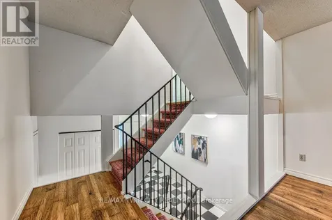 206 Candlewood Crescent Waterloo ON N2L 5Y9