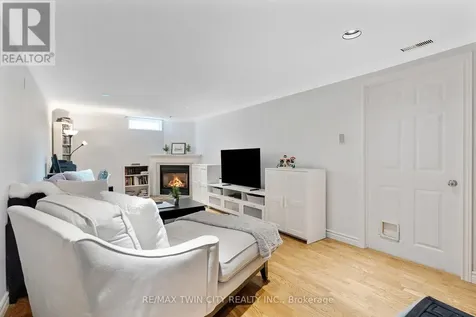 139 Dorset Road Cambridge ON N1R 2X3
