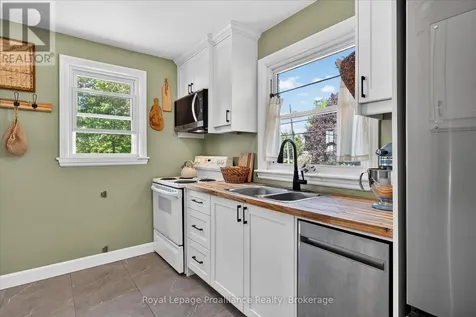 862 South Street Douro-dummer ON K0L 3A0