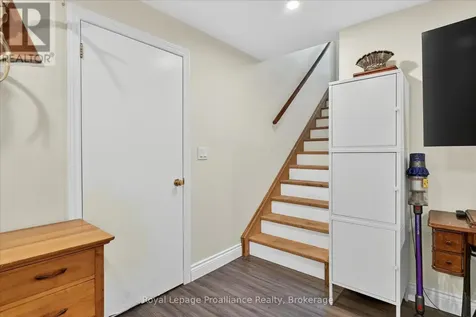 862 South Street Douro-dummer ON K0L 3A0