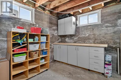 862 South Street Douro-dummer ON K0L 3A0