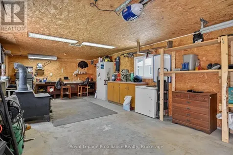 862 South Street Douro-dummer ON K0L 3A0