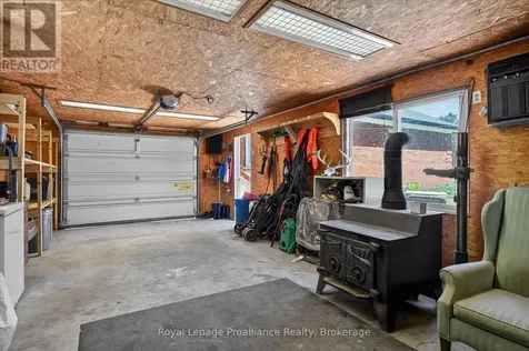 862 South Street Douro-dummer ON K0L 3A0