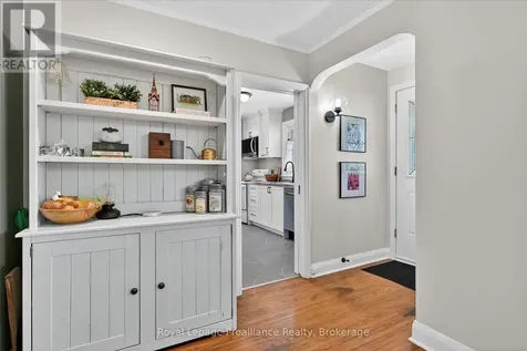 862 South Street Douro-dummer ON K0L 3A0