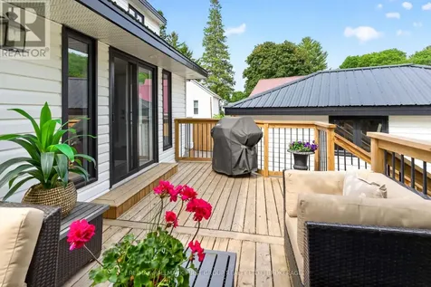 58 Wright Crescent Brockville ON K6V 3W8