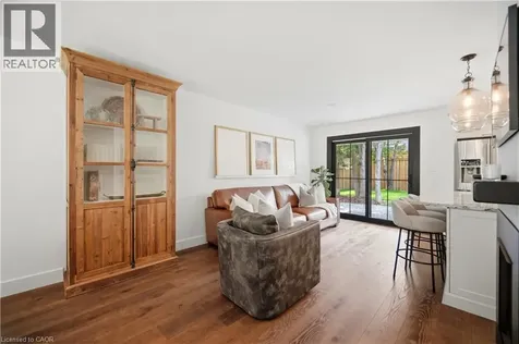 39 Culham Street Oakville ON L6H 1G3