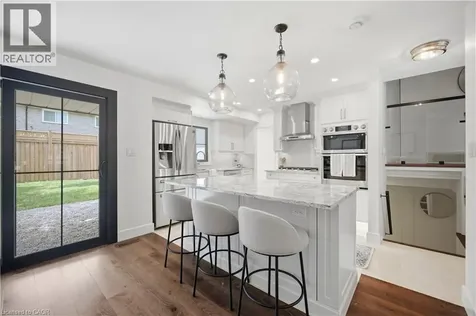 39 Culham Street Oakville ON L6H 1G3