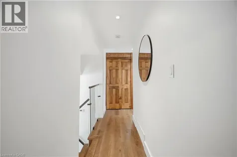 39 Culham Street Oakville ON L6H 1G3