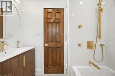 39 Culham Street Oakville ON L6H 1G3