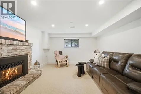 39 Culham Street Oakville ON L6H 1G3