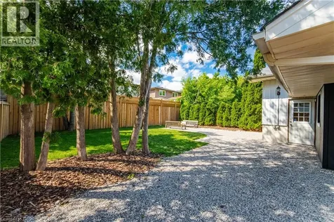 39 Culham Street Oakville ON L6H 1G3